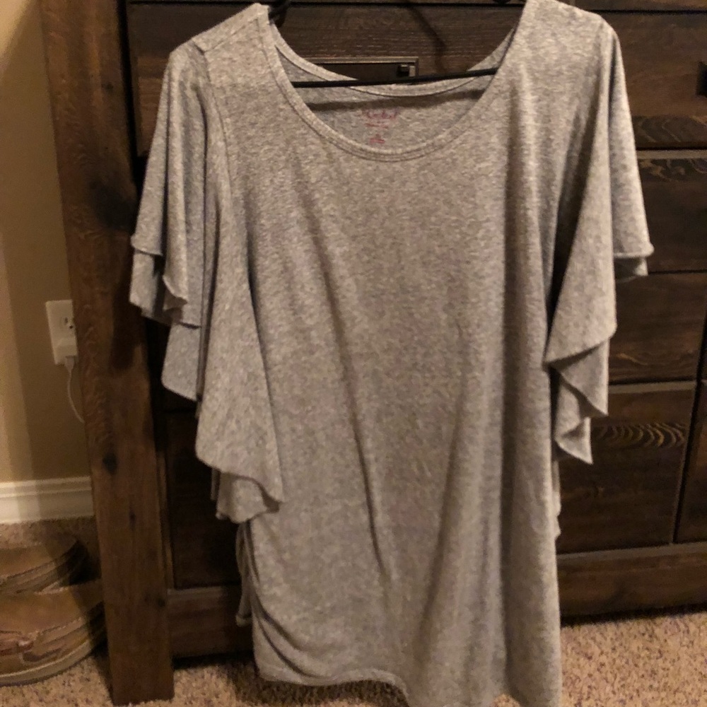 Super cute maternity top